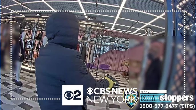 Nyc Gucci Store Gunpoint Robbery Caught On Video