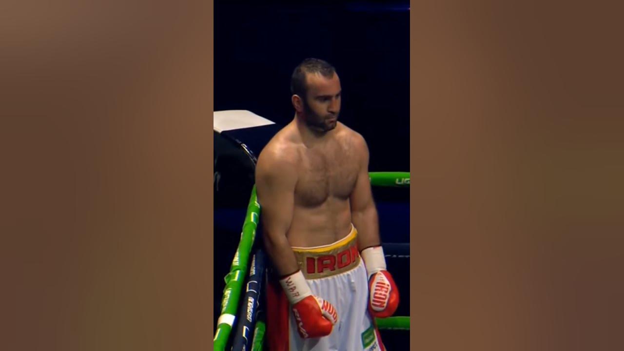 Бой Нури Сефери и Мурат Гассиев