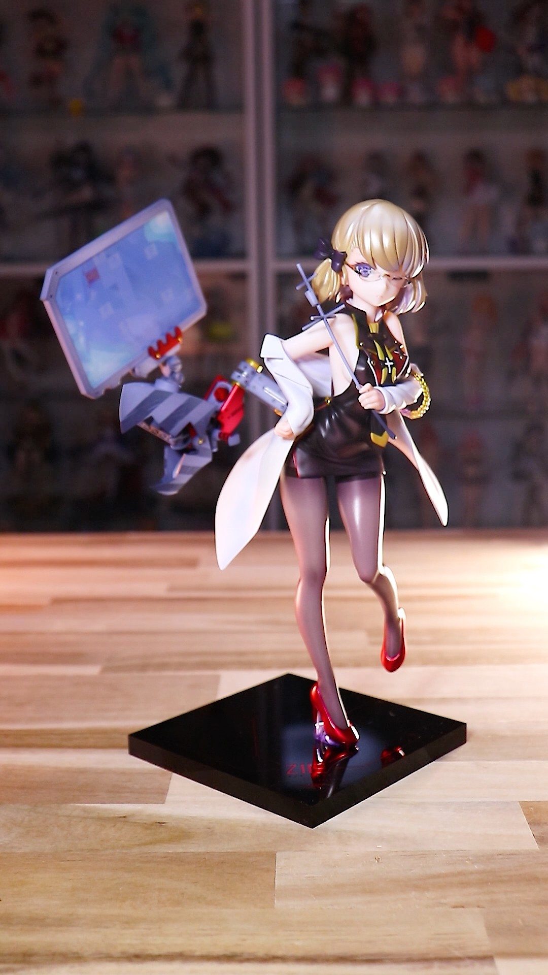 ミメヨイ アズールレーン Z23 哲学講師 フィギュア 開封 - YouTube