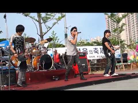 20110522 부산 남구 대학로 '5월, 젊음의 축제' theDeF - 땡땡땡(cover)