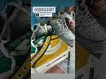 Melukis Sepatu