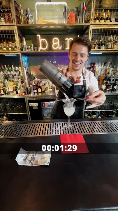 Daiquiri in 30 seconds🍸 #flairbartending