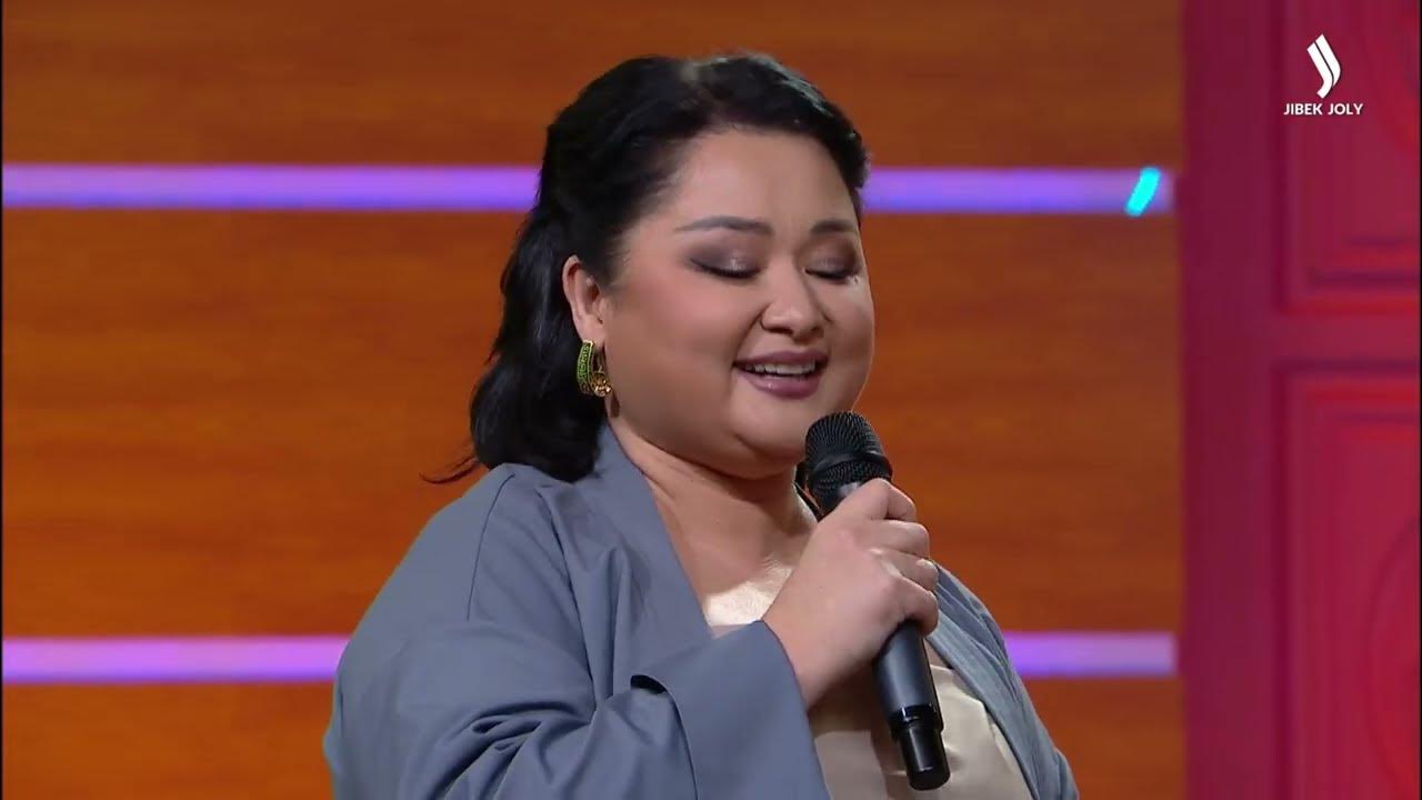 Ол порнографияны көп көреді