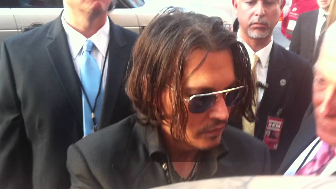 Johnny Depp meeting fans Dark Shadows premiere YouTube