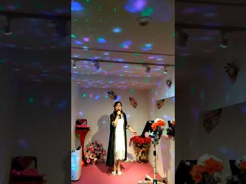秋坂朱音🎵魅せられて…を唄いました。