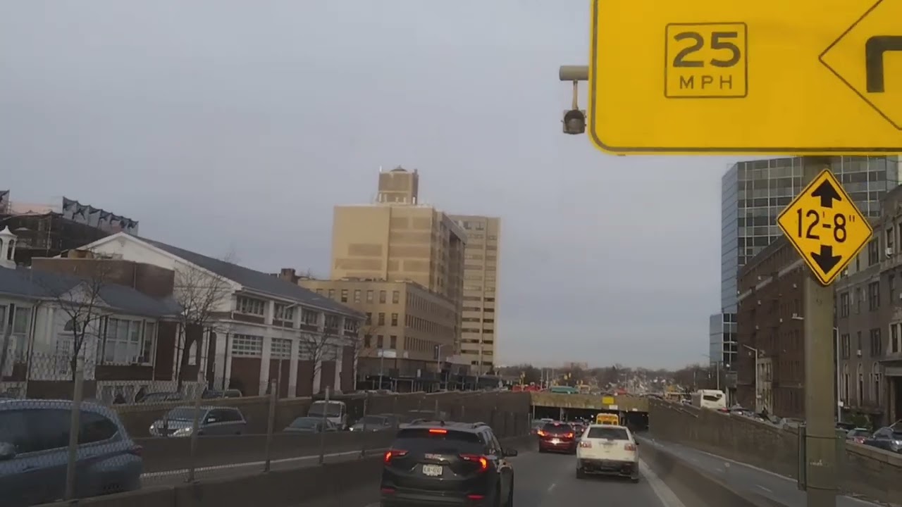 From Jamaica Ave,turn left on Forest Pkwy, enter JR E ,change to GCP E,Exit 21, Queens