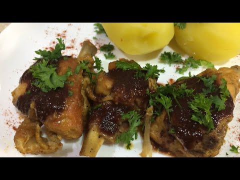 Кролик тушеный в сметане