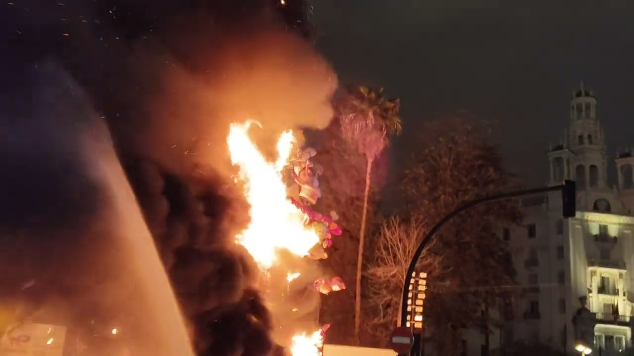 Crema De La Falla Grande Ribera - Convento Santa Clara Día 19 De Marzo De 2025, Fallas De Valencia