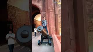 Ye Kiska Top Hai Comment Me Bataye