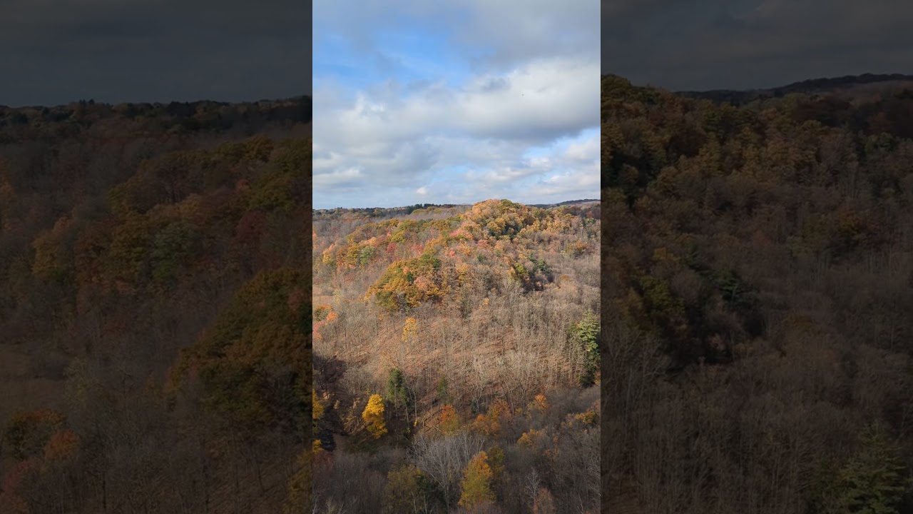 Dundas peak during Fall 