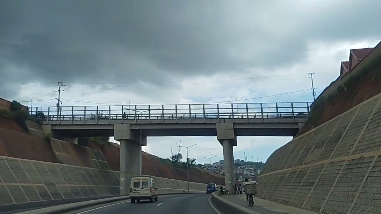 Rocade d'Iarivo by Ankerana Akamasoa to Amoron'Ankona BYPASS - Streets view Antananarivo Madagascar