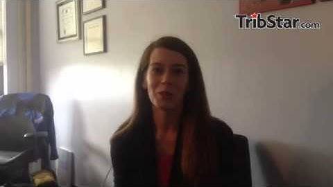 Instructor Melissa Grinslade describes the Vigo County Parks