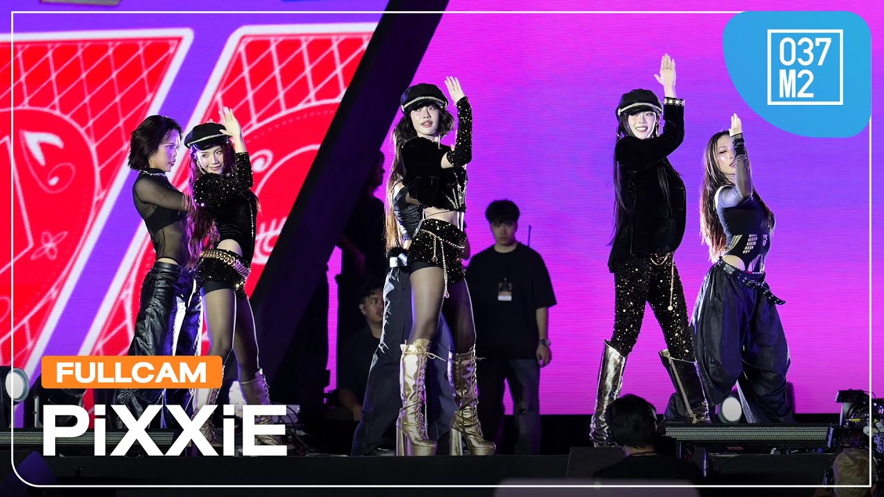 PiXXiE @ Amazing Thailand Countdown 2026, River Park ICONSIAM [Full Fancam 4K 60p] 251227