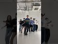 何人できる？高速ラップで高速ステップチャレンジしてみた😂