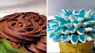 CHOCOLATE & MARSHMALLOW: 50 RECIPES OF DELICIOUS DESSERTS