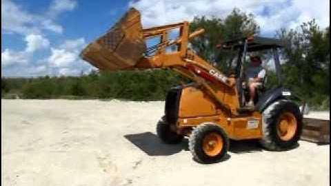 For Sale 2005 Case 570MXT Skip Loader Tractor Box Scraper Ripper bidadoo.com