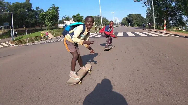 President Kagame and First Lady Jeannette Kagame participate in Car-Free Day | Kigali, 1 March 2020