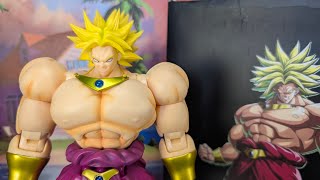 WTF IS THIS?? Special Edition Magic Model 3rd Party Figuarts Broly Review
