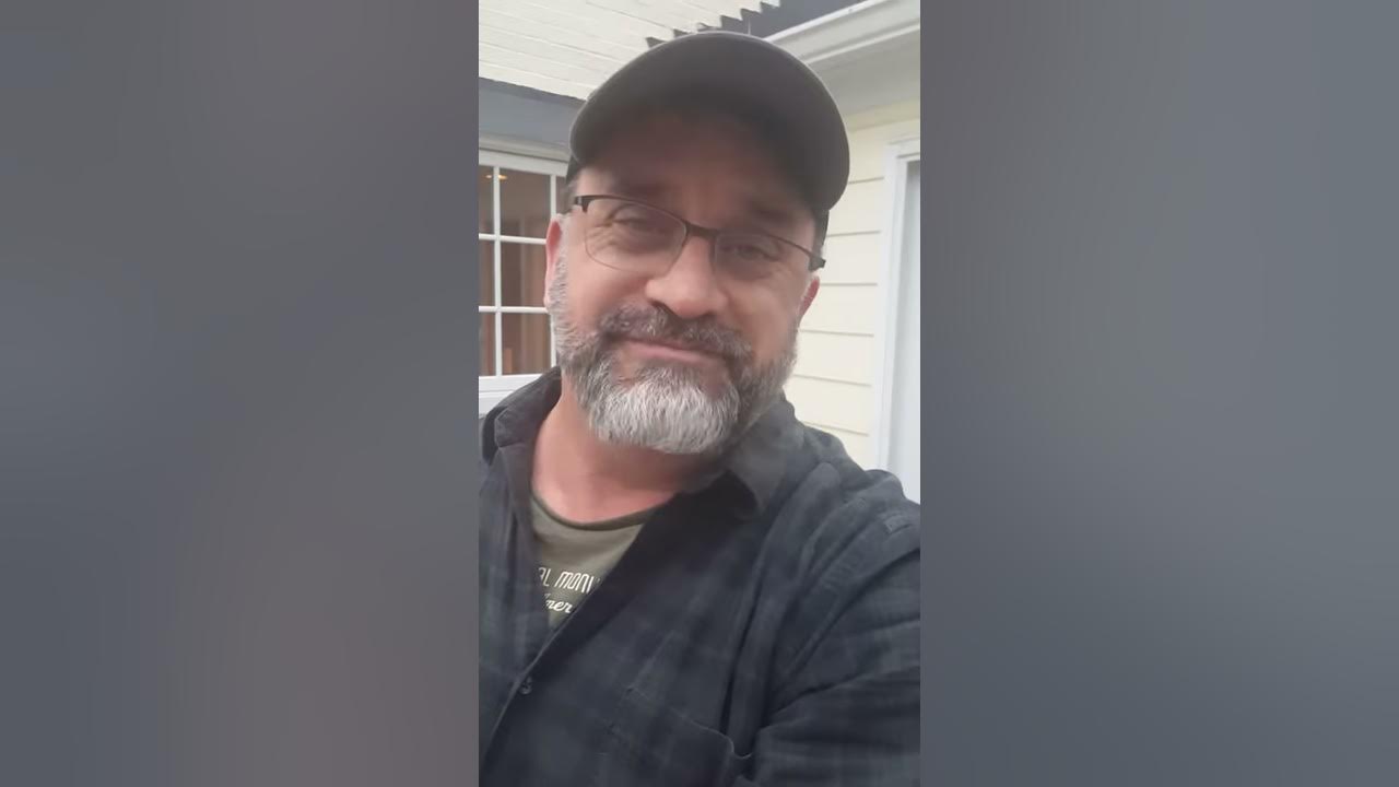 Get rid of turkey vultures in Buzzards by playing the bugle horribly