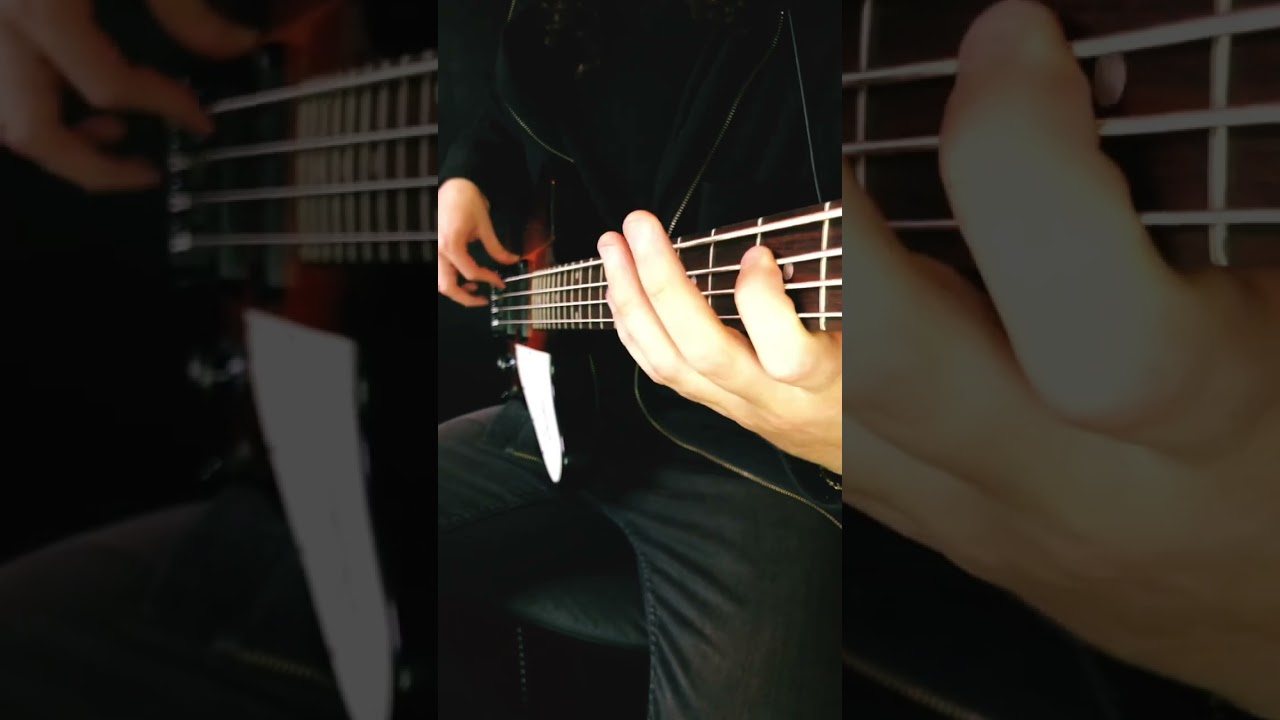 Michael Jackson - Thriller (Bass Guitar Cover)