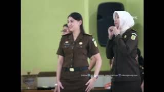 VIDEO Cantiknya PNS Kejati Jateng Lenggak-Lenggok Latihan Jadi Model