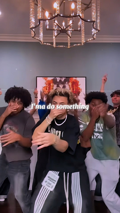 Lloyd’s “Lay It Down” Has a New Dance Trend… 🕺