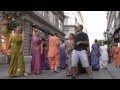 Haré Krisna Mantra - zenés-táncos felvonulás Budapest belvárosában