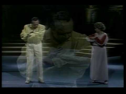 Nostalgia Cubana - Luis Carbonell y Esther Borja - Drume Negrito