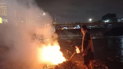 Jakarta Warga Hadapi Sanksi Sosial untuk Pembakaran Sampah Sembarangan