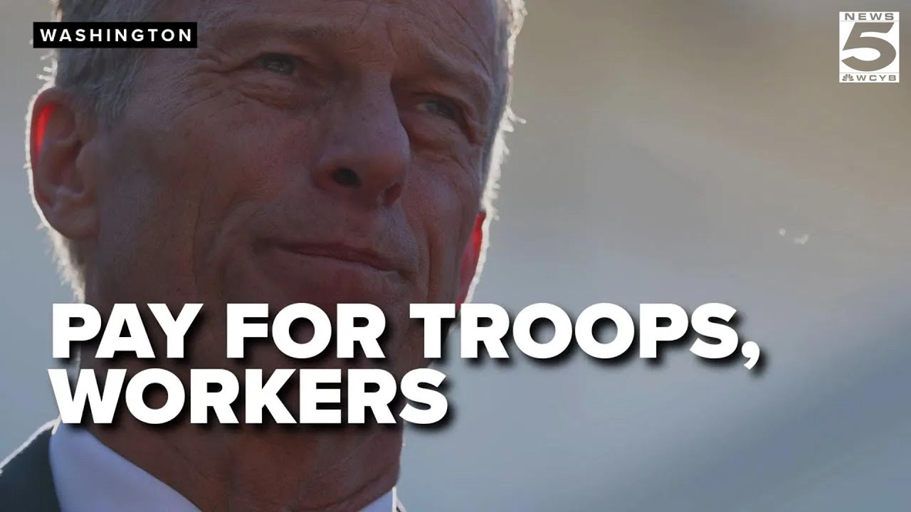 В Сенате разногласия по поводу оплаты труда федеральных служащих, решения пока не предвидится