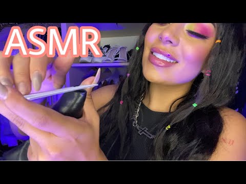 ASMR en español VENDEDORA DE ROPA | ASMR SONIDOS RELAJANTES