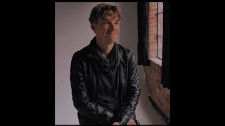 BENEDICT CUMBERBATCH- EVERYBODY WANTS TO RULE THE WORLD (fancam from Twitter)