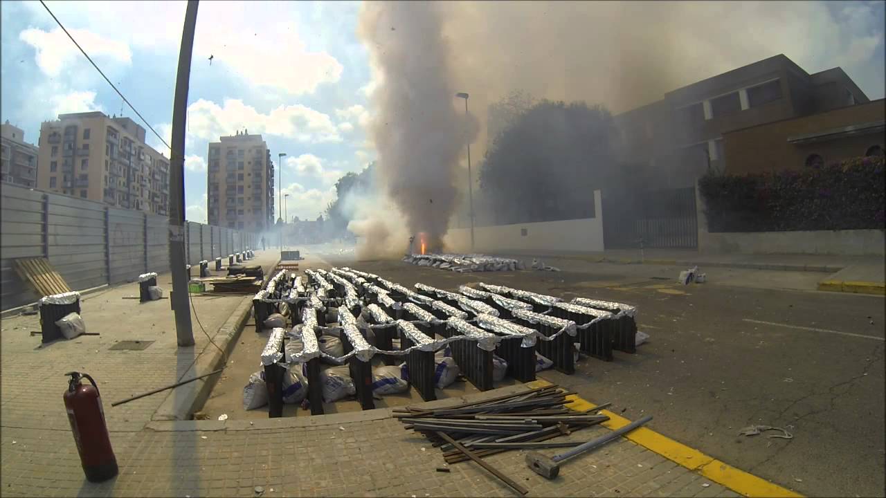 BOMBARDEO AÉREO CÁMARA SUBJETIVA MASCLETA ALAQUAS 2014 PIROTECNIA EUROPLA