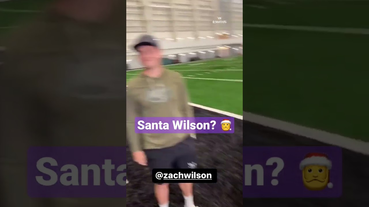 Jets QB Zach Wilson hooked his OL up with scooters  for the Holidays 🛵🎄