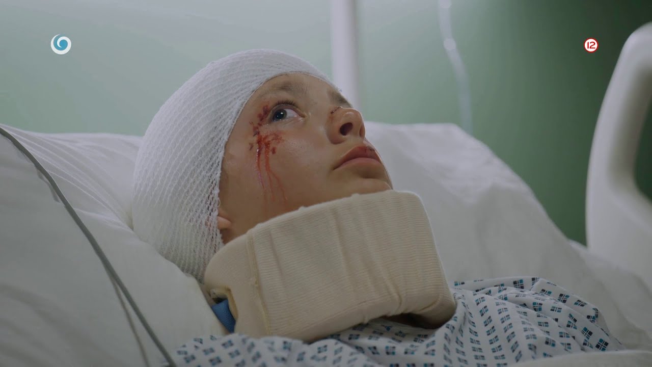 Ochrnutá od krku nižšie (NEMOCNICA)