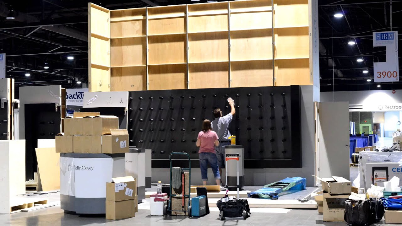 Building FranklinCovey's Booth at SHRM 2012