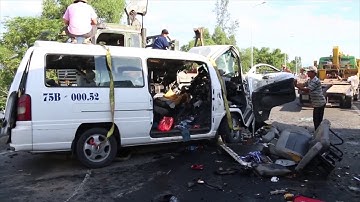 Tai nạn thảm khốc, chú rể và 12 người chết khi đi rước dâu - Nóng bỏng 247