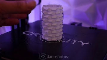 3D printed hexagon vase timelapse