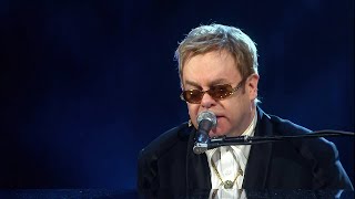 Elton John - Empty Garden - 2007 (Subtitles PT/ENG)