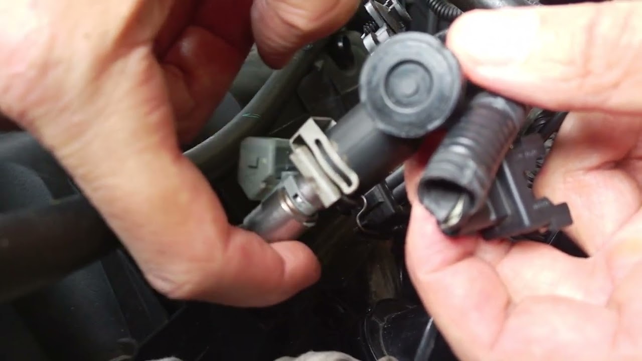 Troca de bico injetor Fiesta 1.0 Rocan 2007 (como fazer)