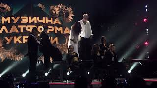 картинка: LAMA & MELLOVIN на Музичній платформі 🎼