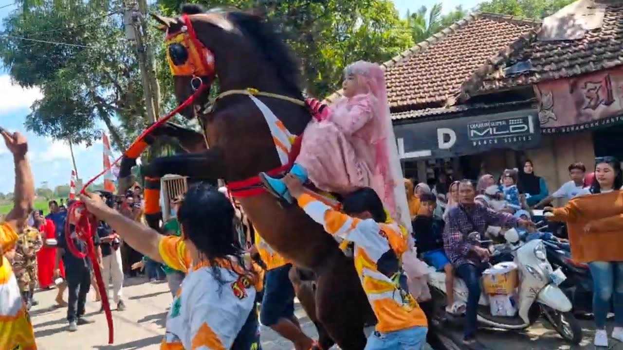 ARAK ARAKAN MEGULUNG LOR 2025 MEMPERINGATI ISRA MIJ'RO