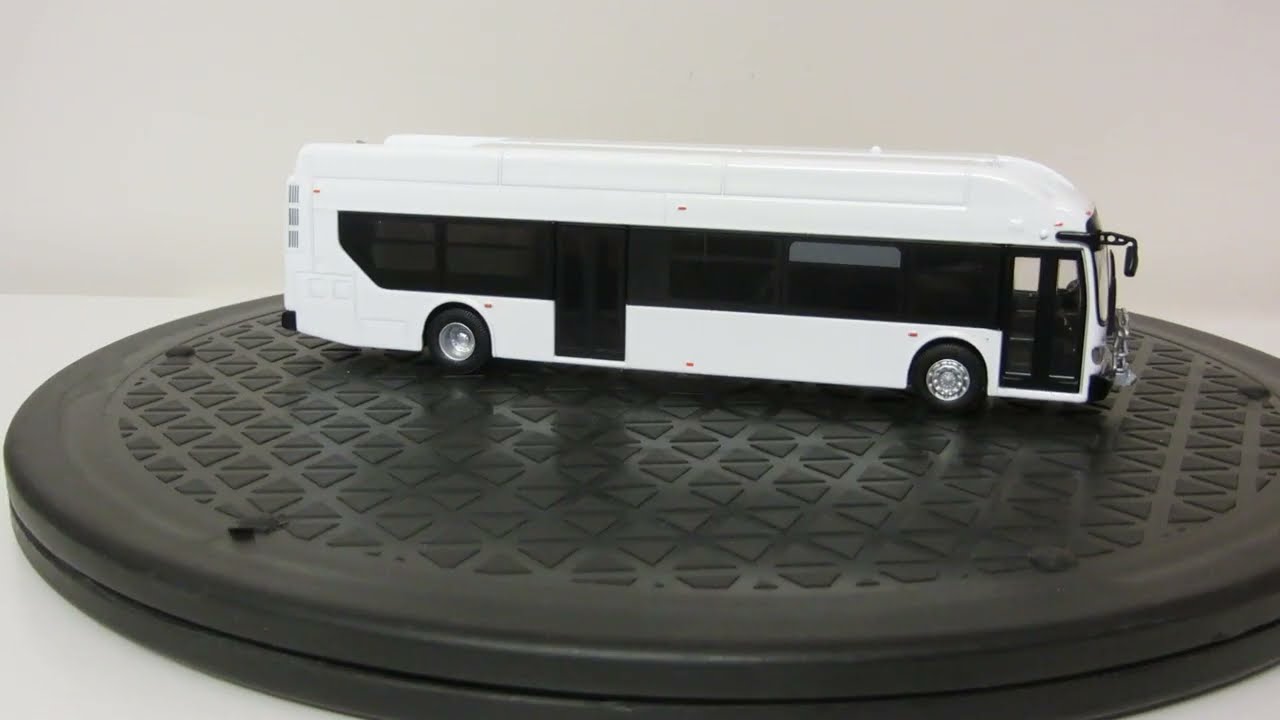 White (Blank Version) 1/64 Scale New Flyer Xcelsior XN40 Transit