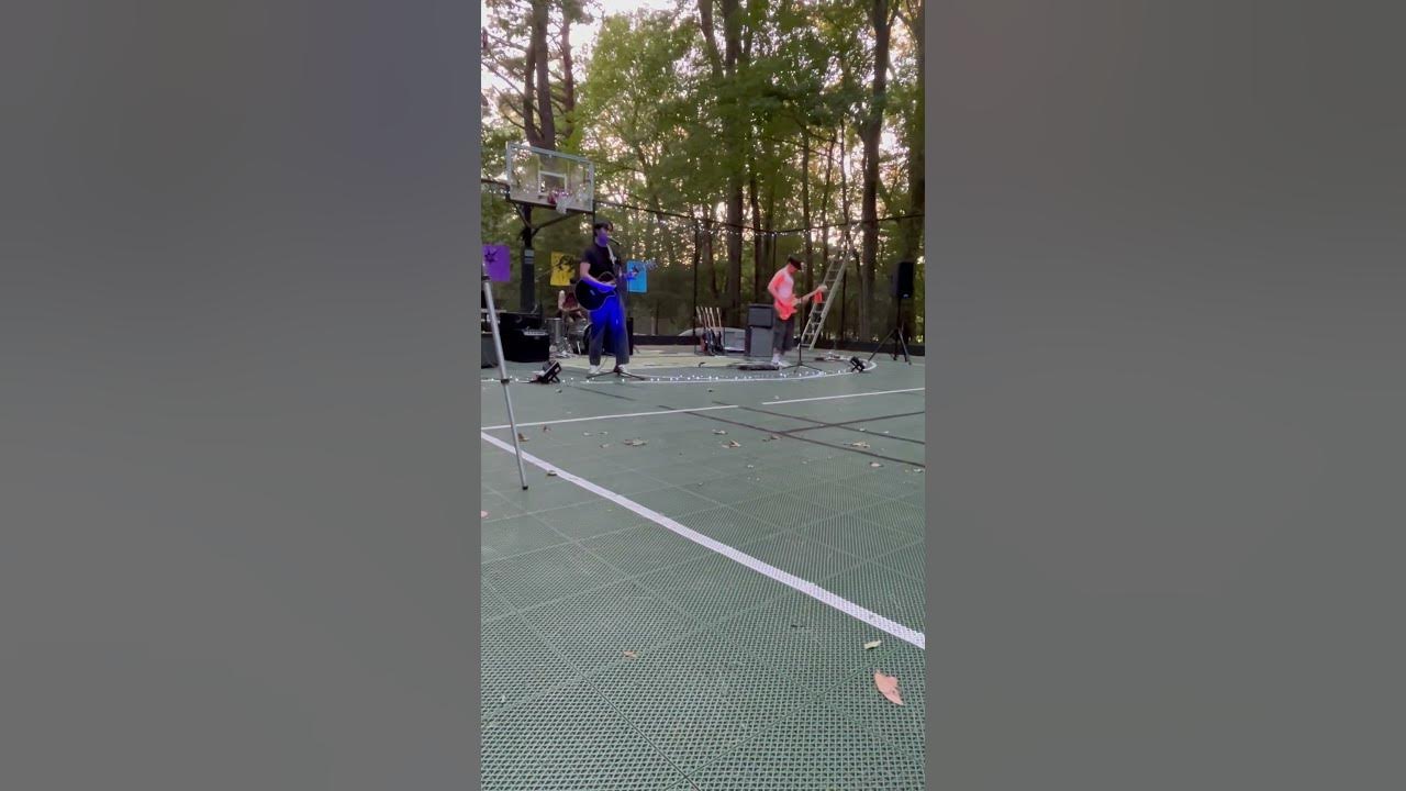 DRUMMER PLAYS TIGHT CLEAN GROOVE WITH SINGING GUITARIST AND BASSIST