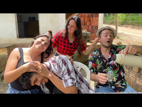 AZARENO RECEBE VISITA DE CÍNTIA E CADINHO NO SITIO É SE DAR MAU