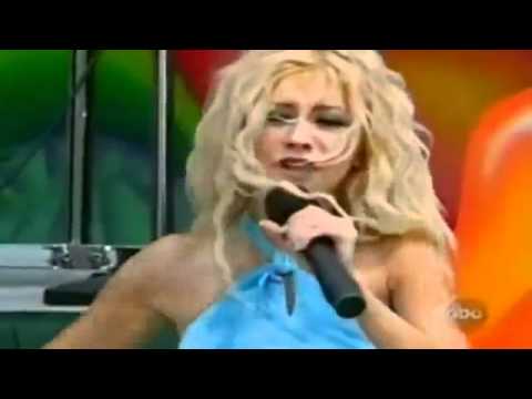 Christina Aguilera - Genie In A Bottle (Live Disney 1999)