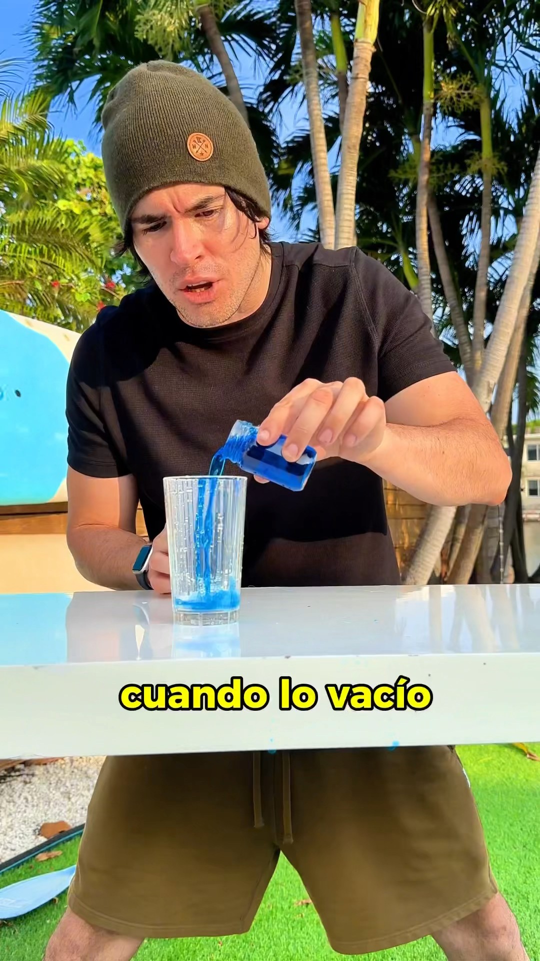 este vaso no es NORMAL…