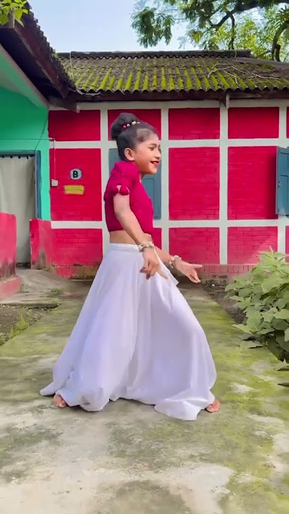 Dance : Aaya aaya yaar mera Aaya Re#dancevideo #dance #viralpost2025シ #highilts #shortsvideo #boni