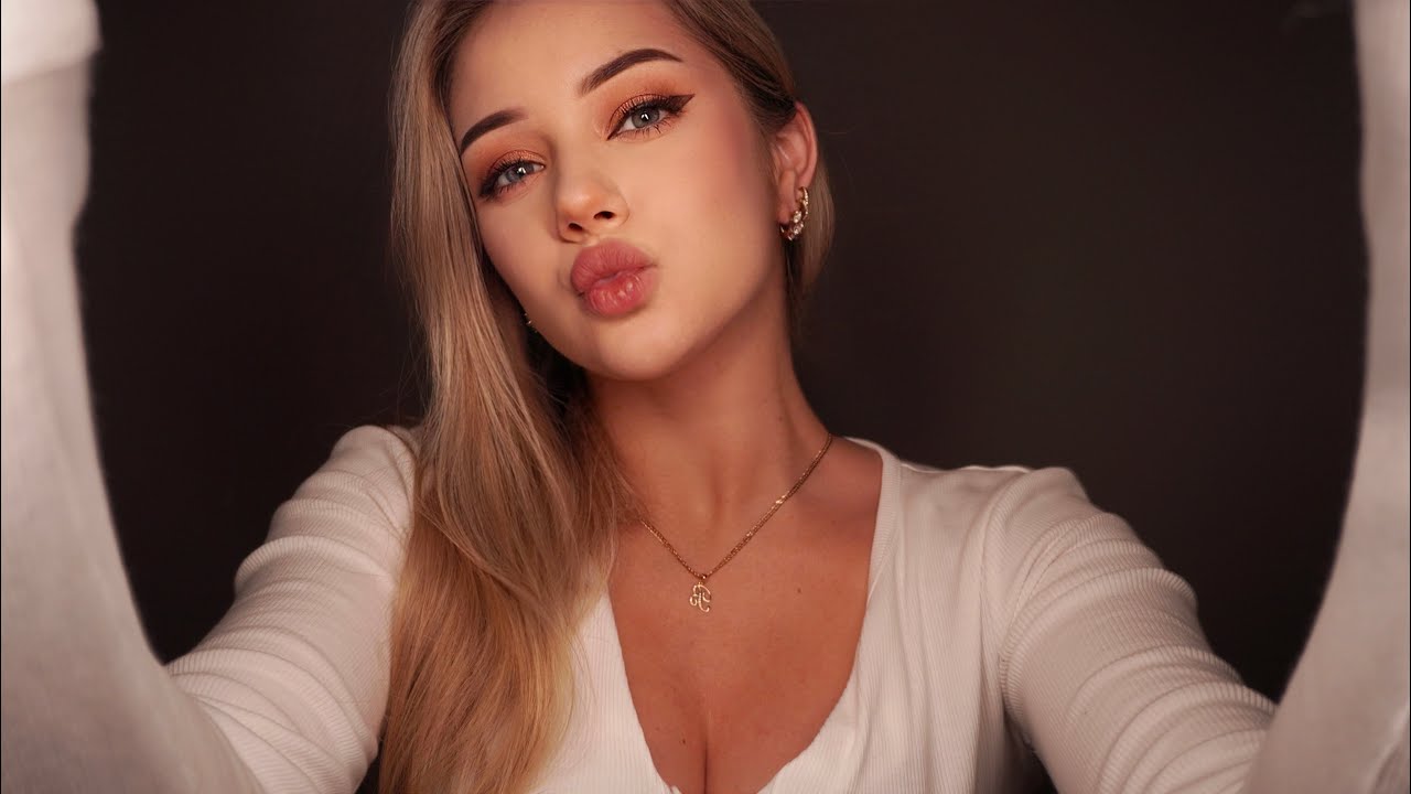 YOUR GIRLFRIEND RELAXES YOU AFTER A HARD DAY AT WORK 💆🏼‍♂️❤️ asmr, role play, personal attention