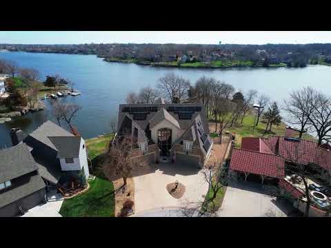 216 NW Locust St, Lee's Summit, MO home video tour